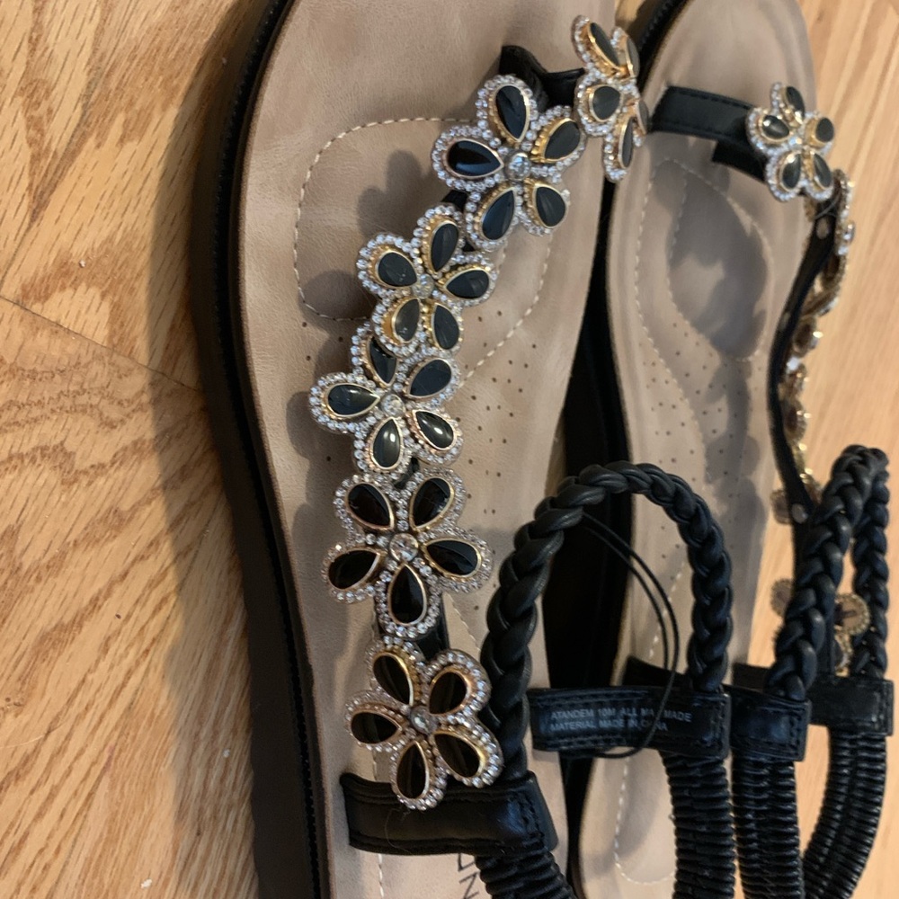 Black and Gold T-Strap Sandals with Floral Embellishments - Picture 3 of 5